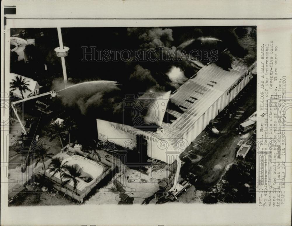 1974 Press Photo Explosions Hit Everglades Marina Ft Lauderdale Florida Fire - Historic Images
