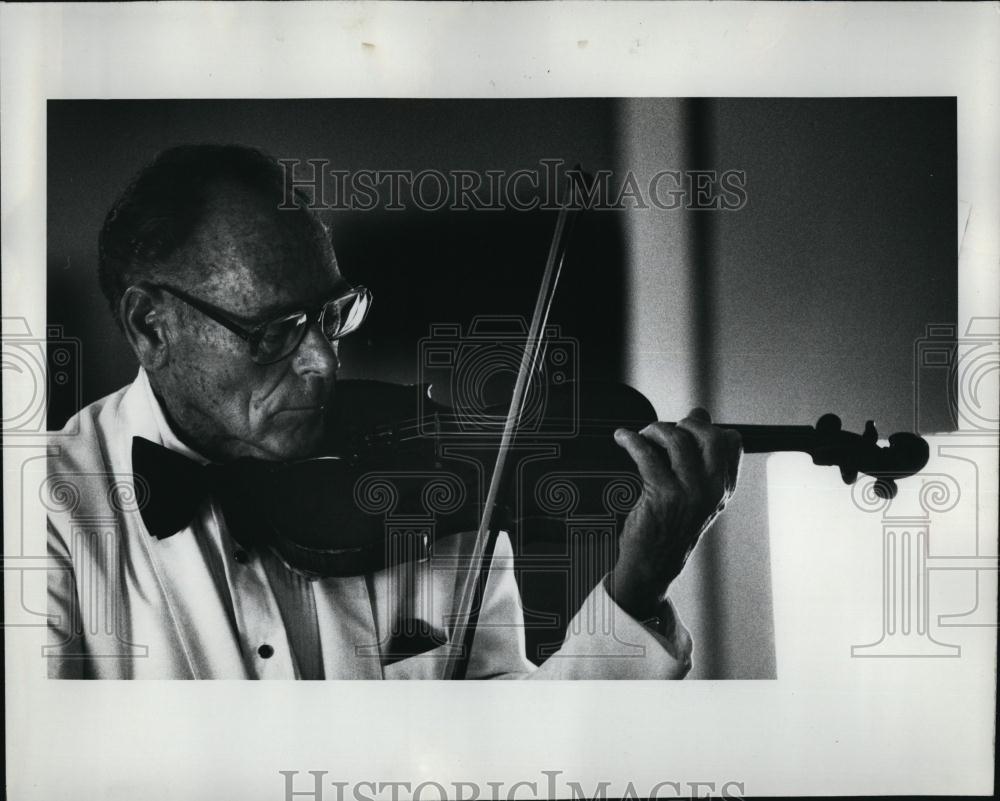 1983 Press Photo Harry Van Haam, Violinist - RSL96505 - Historic Images