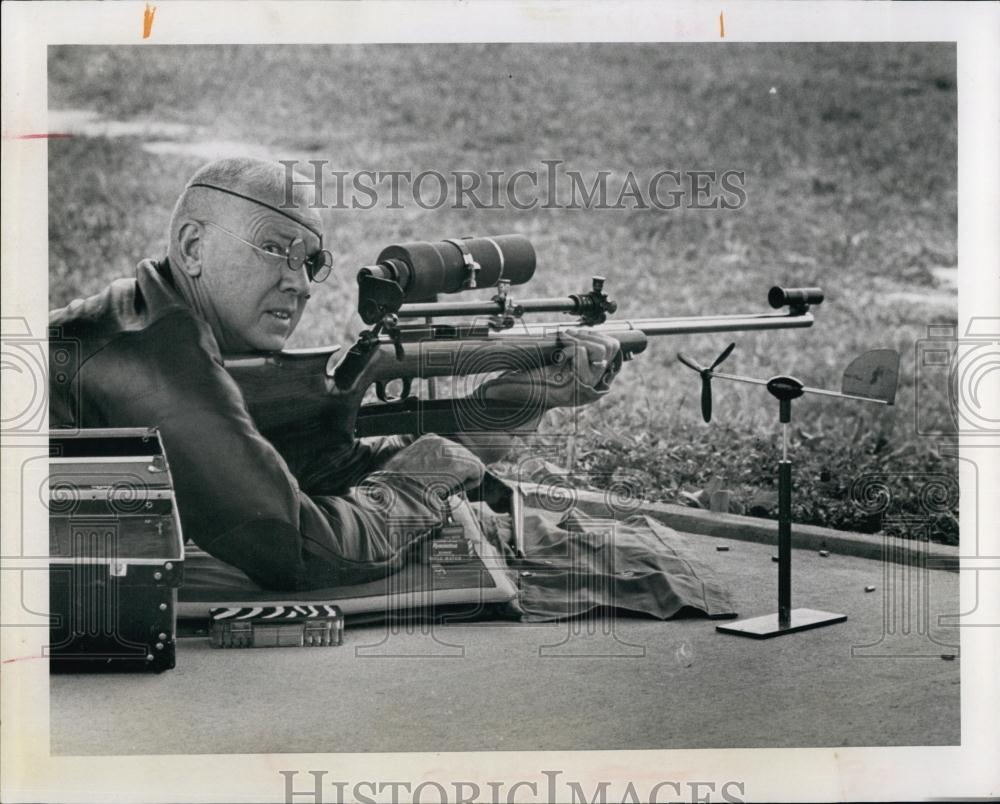 1967 Press Photo Small Rifle Shooting Expert Herb Hollister - RSL69425 - Historic Images
