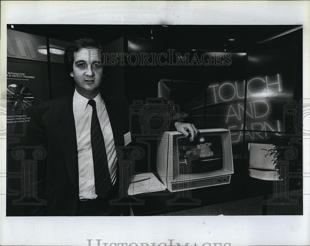 1986 Press Photo Jim Mason President of Interactive Medical Communications - Historic Images