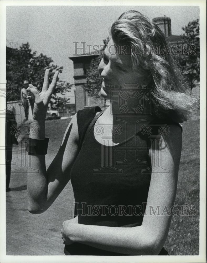 1985 Press Photo Cosima Von Bulow Daughter of Claus Von Bulow is Not Guilty - Historic Images