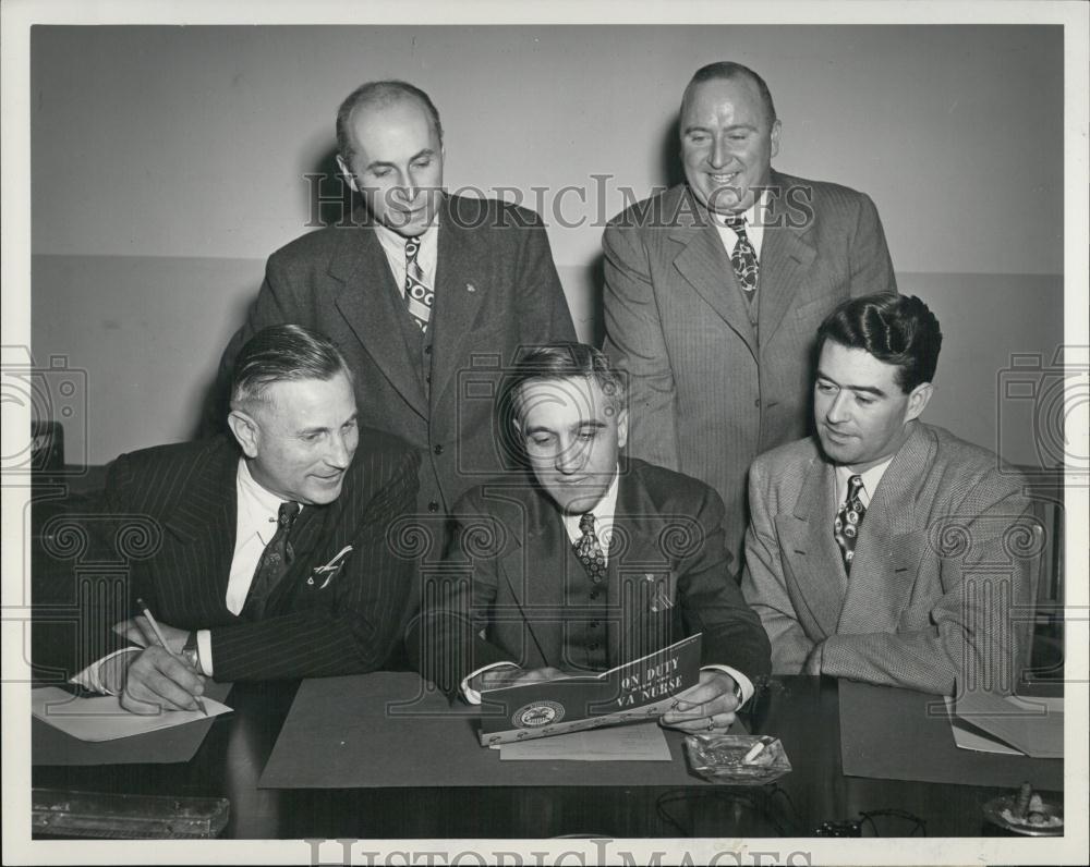 1946 Press Photo VA admin,Dr Davis,Dr Hughes,R Ingalls,Dr Licht,F Curran - Historic Images