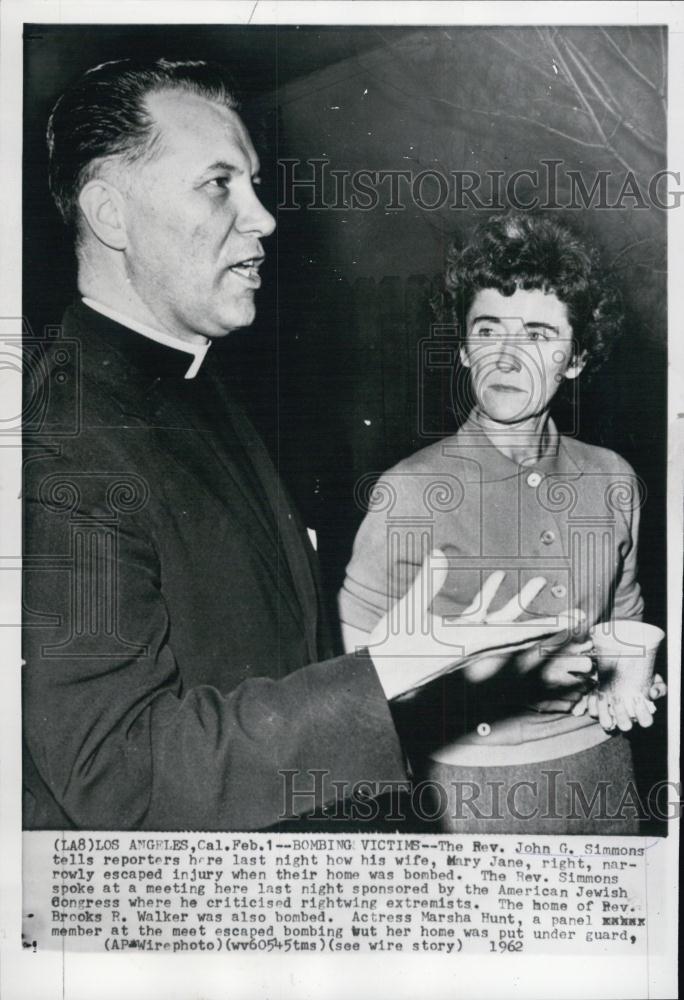 1962 Press Photo Rev John Simmons Wife Mary Jane Their Home Bombed Los Angeles - Historic Images