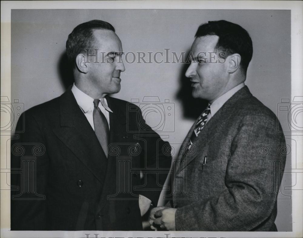 1950 Press Photo Phillip Merrit &amp; Laurence Burman Atomic Energy Commission - Historic Images