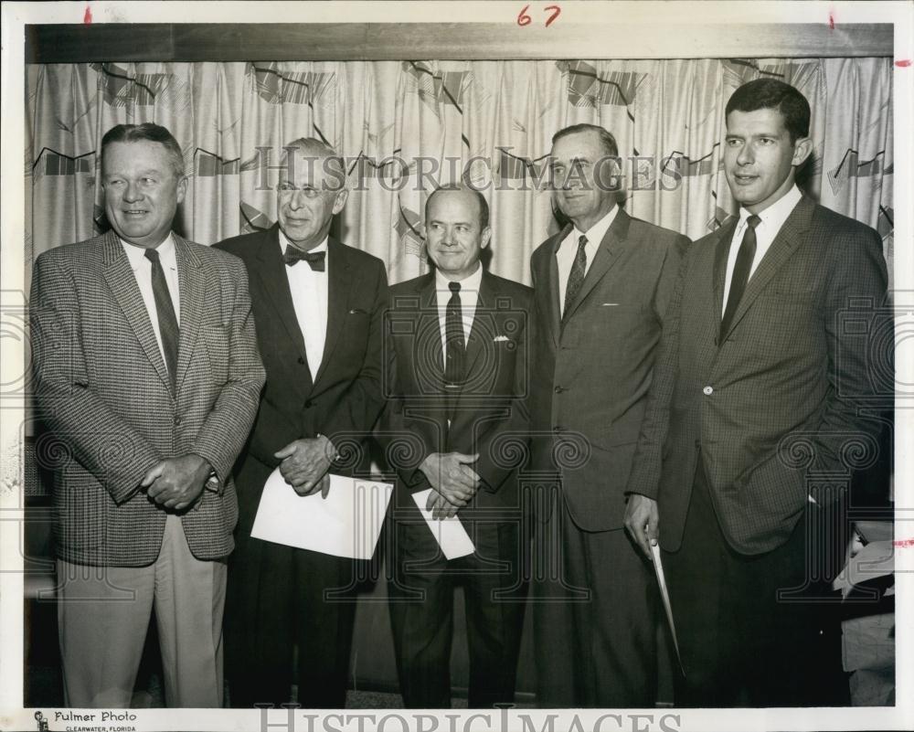 1963 Press Photo West Coast Hospital Association WG Wells ER Barnard - Historic Images