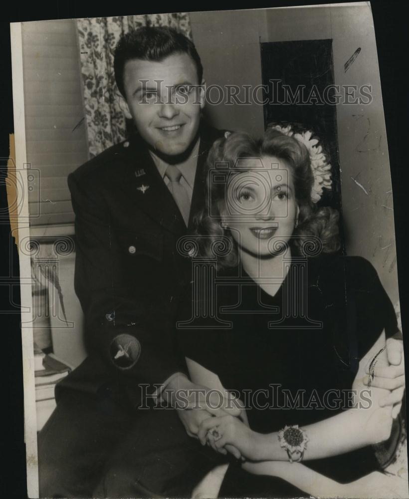 1944 Press Photo Robert Sterling, Actress Ann Southern - RSL80337 - Historic Images