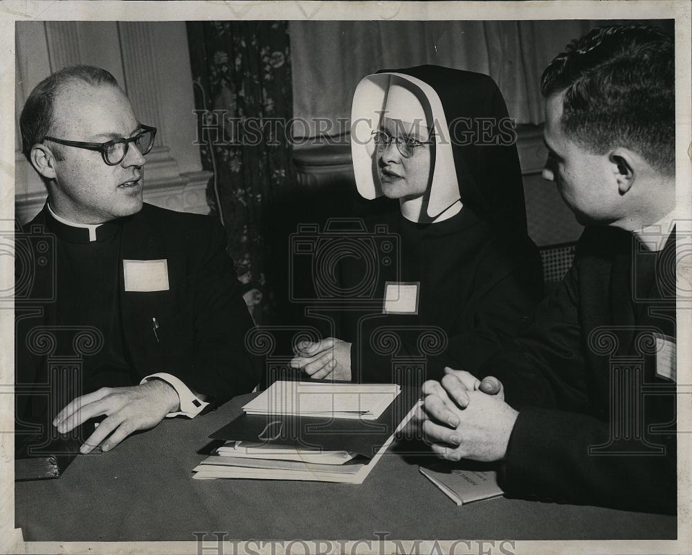 1961 Press Photo Cardinal John A Fallon, Cushing College, Mary Jude, D Zusy - Historic Images