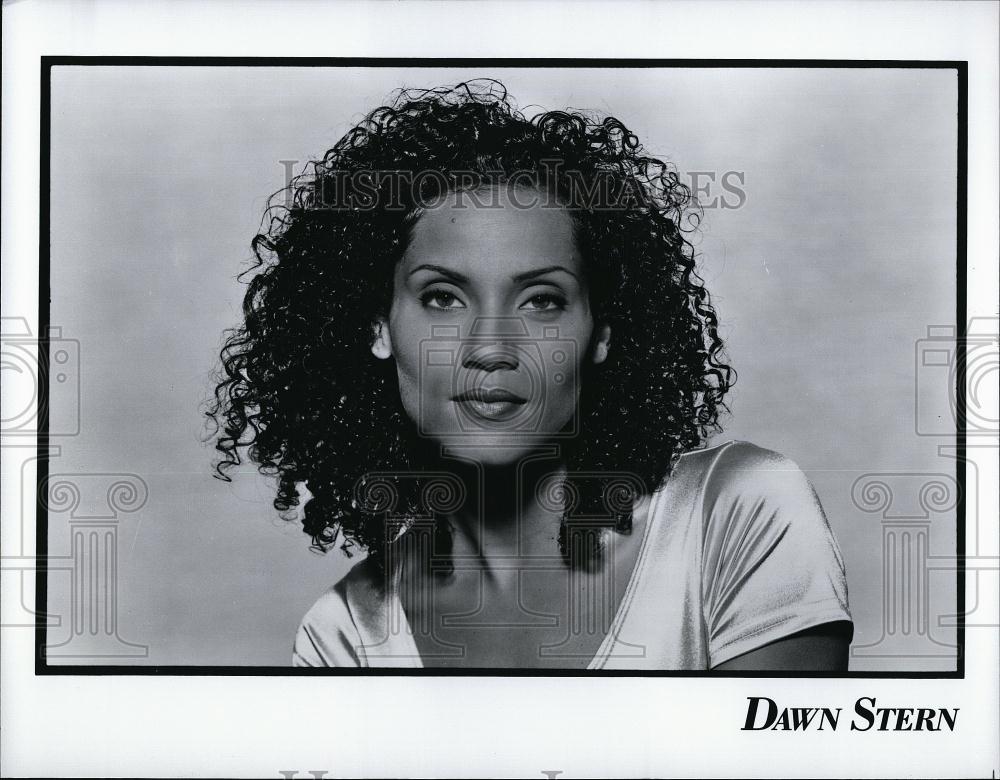 Press Photo Musician Dawn Stern for a performance - RSL90779 - Historic Images