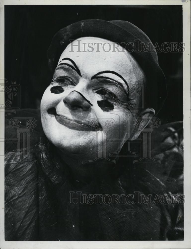 1965 Press Photo Bruce McCabe clown entertainer - RSL46843 - Historic Images