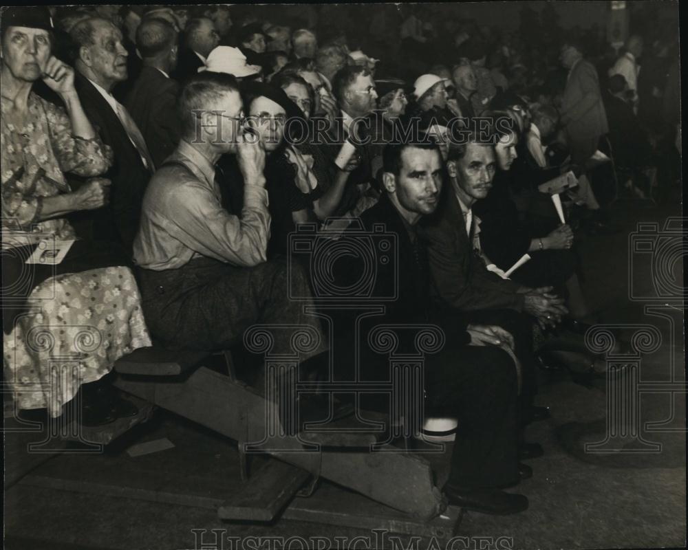 Press Photo crowd at Francis Townsend pension plan rally - RSL99245 - Historic Images