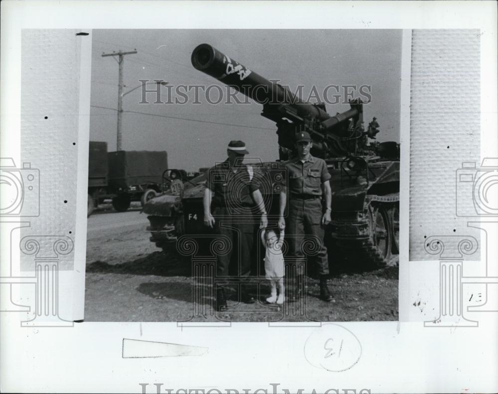 1987 Press Photo Lt Col Paul Vogel, First Lt Paul Vogel, Son Peter Vogel - Historic Images