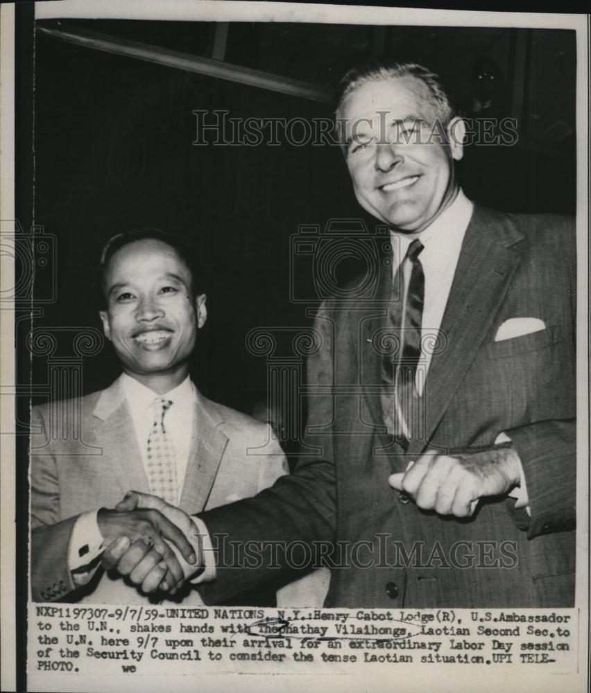 1959 Press Photo Henry Cabot Lodge &amp; Theohathay Vilaihongs of Laos - RSL78619 - Historic Images