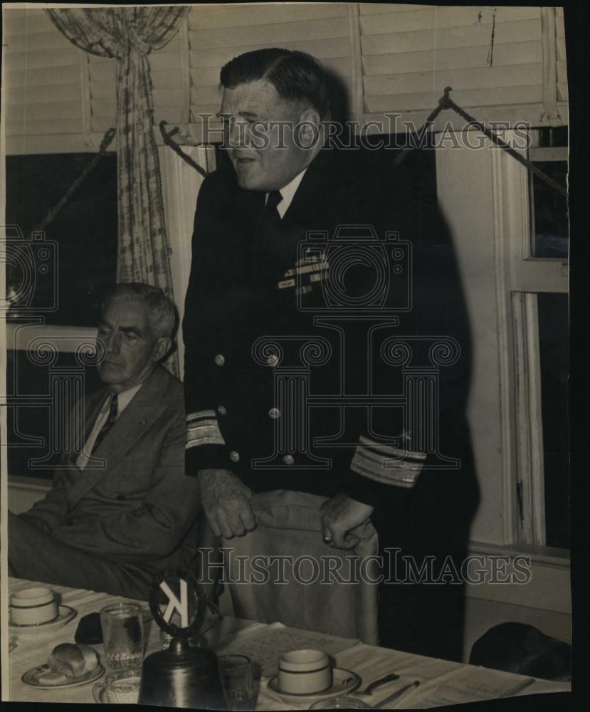 1945 Press Photo Rear Admiral JF Kiwanians Jr USN, of Seventh Naval in Miami - Historic Images