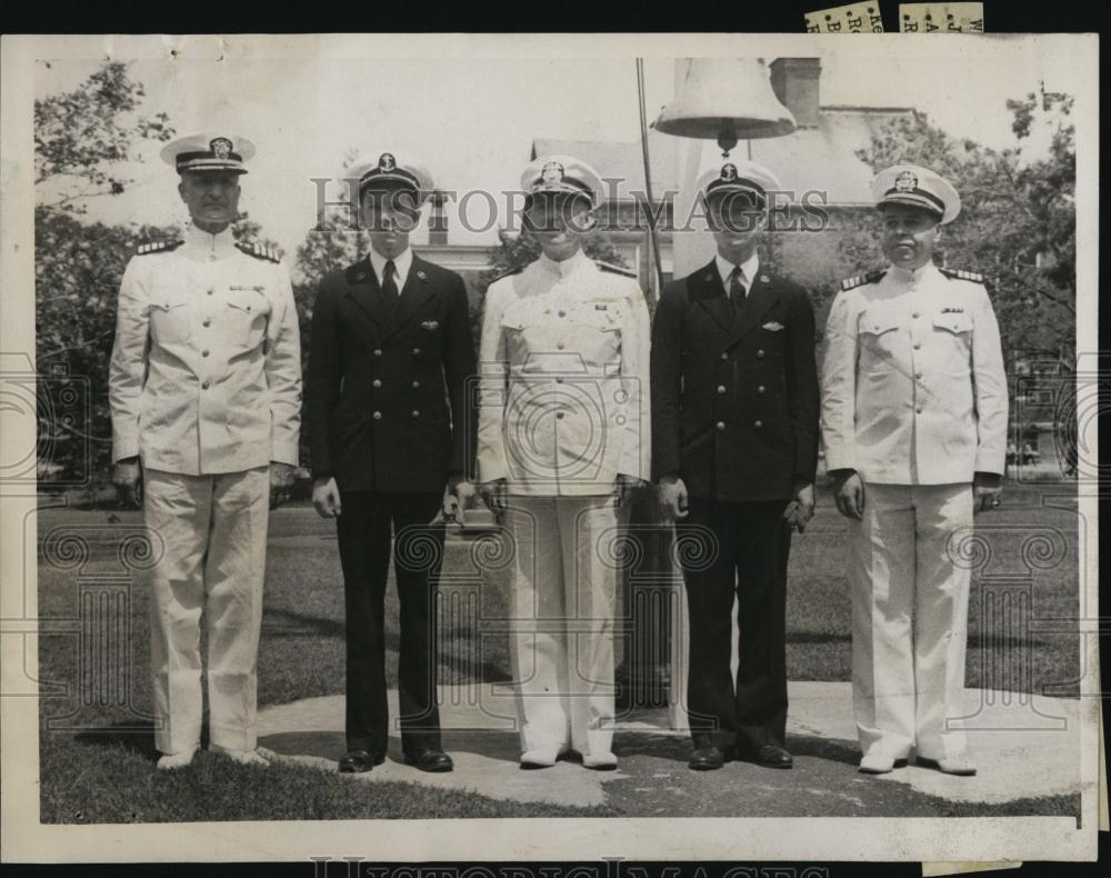 1945 Press Photo Capt Norman Queen, USMS, Supervisor of State Maritime Academie - Historic Images