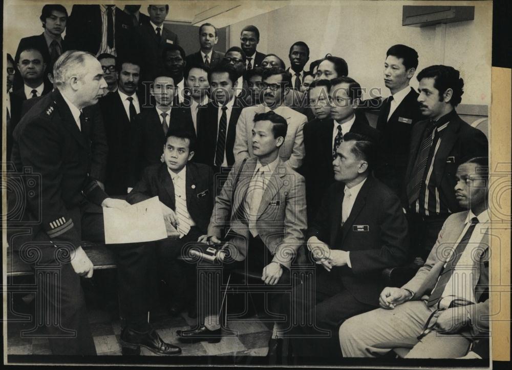 1971 Press Photo US Police Dept visit by police of 12 countries - RSL06797 - Historic Images