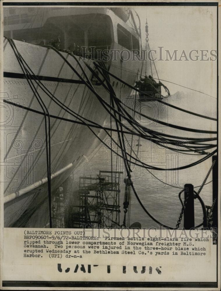 1972 Press Photo Firemen Battle Blaze on Norwegian Freighter &quot;MS Savannah&quot; - Historic Images