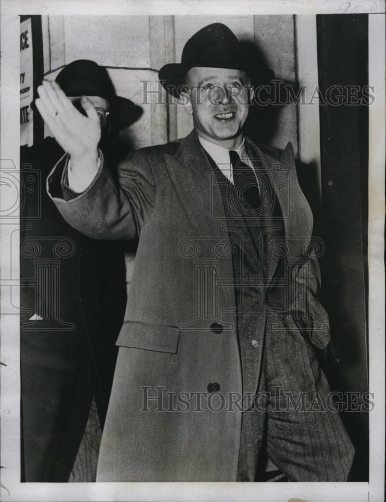 1946 Press Photo Canadian Fred Rose Indicted In Espionage Charges - RSL79891 - Historic Images