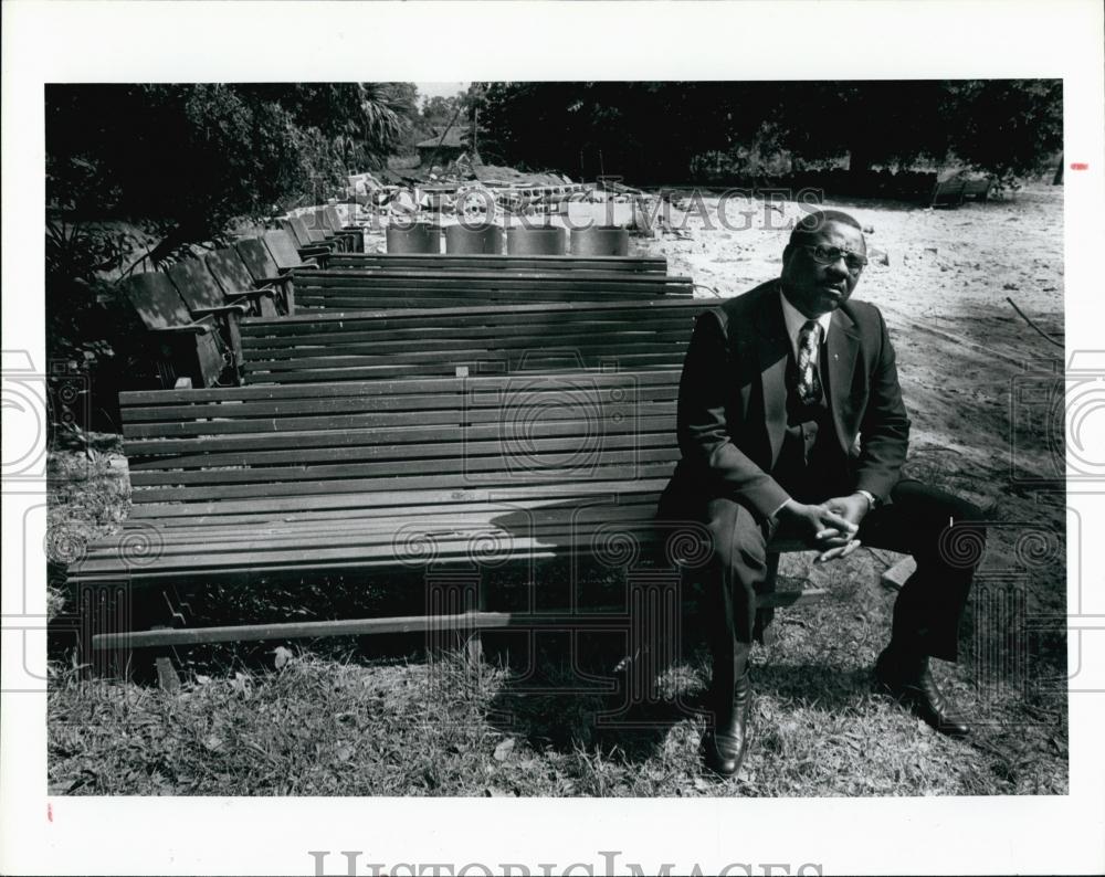 1981 Press Photo Rev Clarence Osborne, - RSL70017 - Historic Images