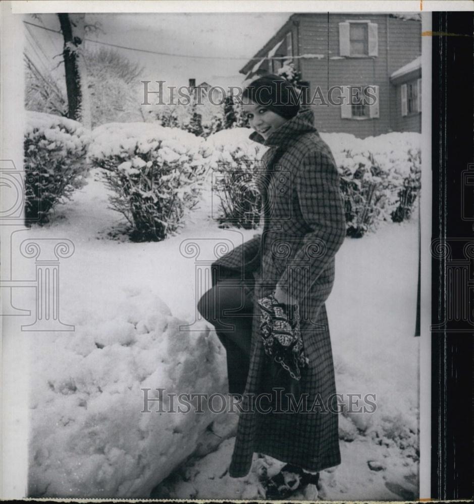 1969 Press Photo Model Donna Wills - RSL61975 - Historic Images