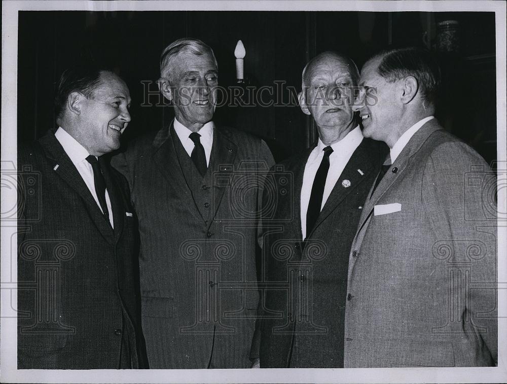 1960 Press Photo Rep pf Printing Pressmen&#39;s Union &amp; Governor John Volpe - Historic Images