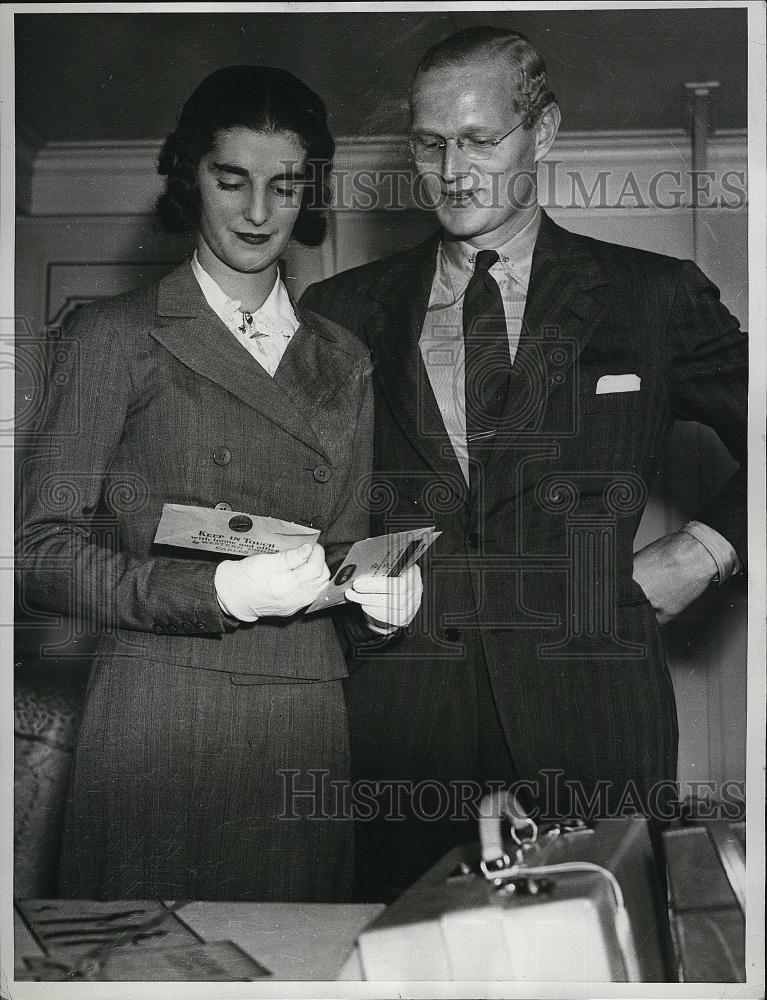 1938 Press Photo Francis W Pershing & wife Muriel Bache Richards - RSL81957 - Historic Images