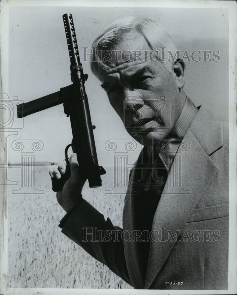 1973 Press Photo Actor Lee Marvin In "Prime Cut" - RSL43513 - Historic Images