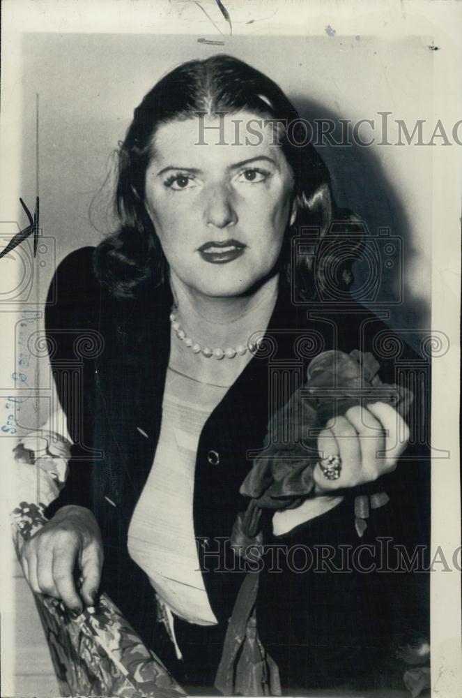 1948 Press Photo Former Czechoslakian Beauty Queen Sonya Loew - RSL03911 - Historic Images