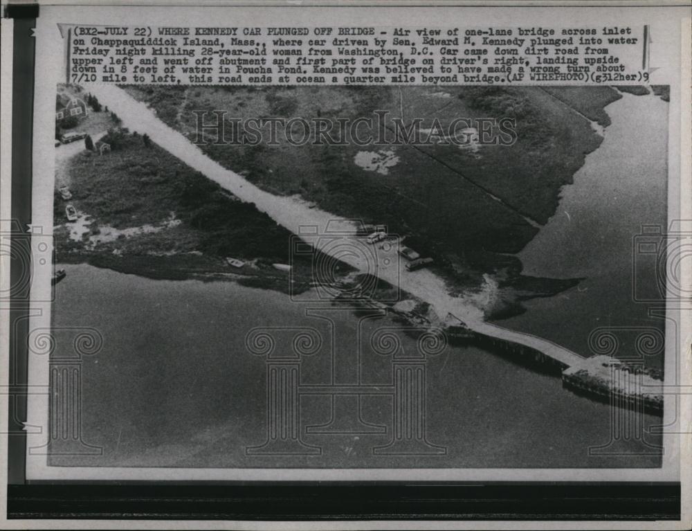 1969 Press Photo Aerial view of bridge where Sen Ed Kennedy plunged into water - Historic Images