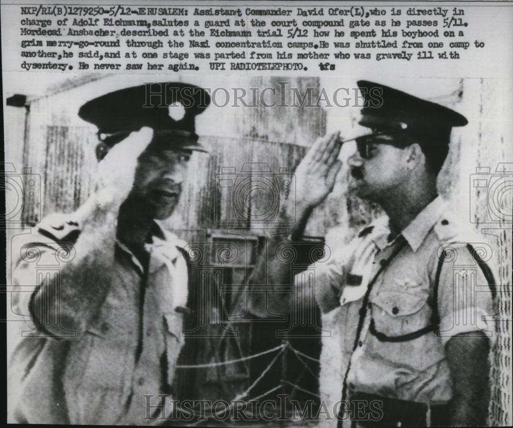 1961 Press Photo Asst Comm David Ofer Salutes Guard at Gate - RSL85743 - Historic Images