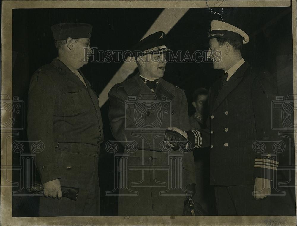 1951 Press Photo Lt Comm Michael Coyne, Major William F Santelmann - RSL90473 - Historic Images