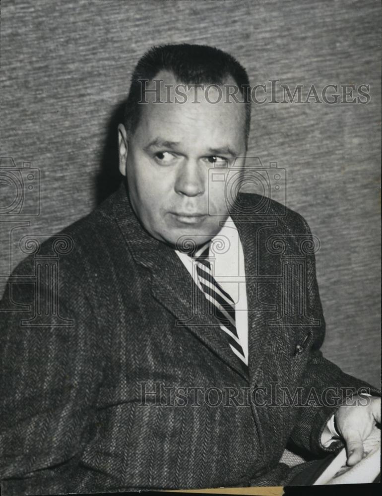 1962 Press Photo James J Smith, Public Relations Department, Prudential - Historic Images