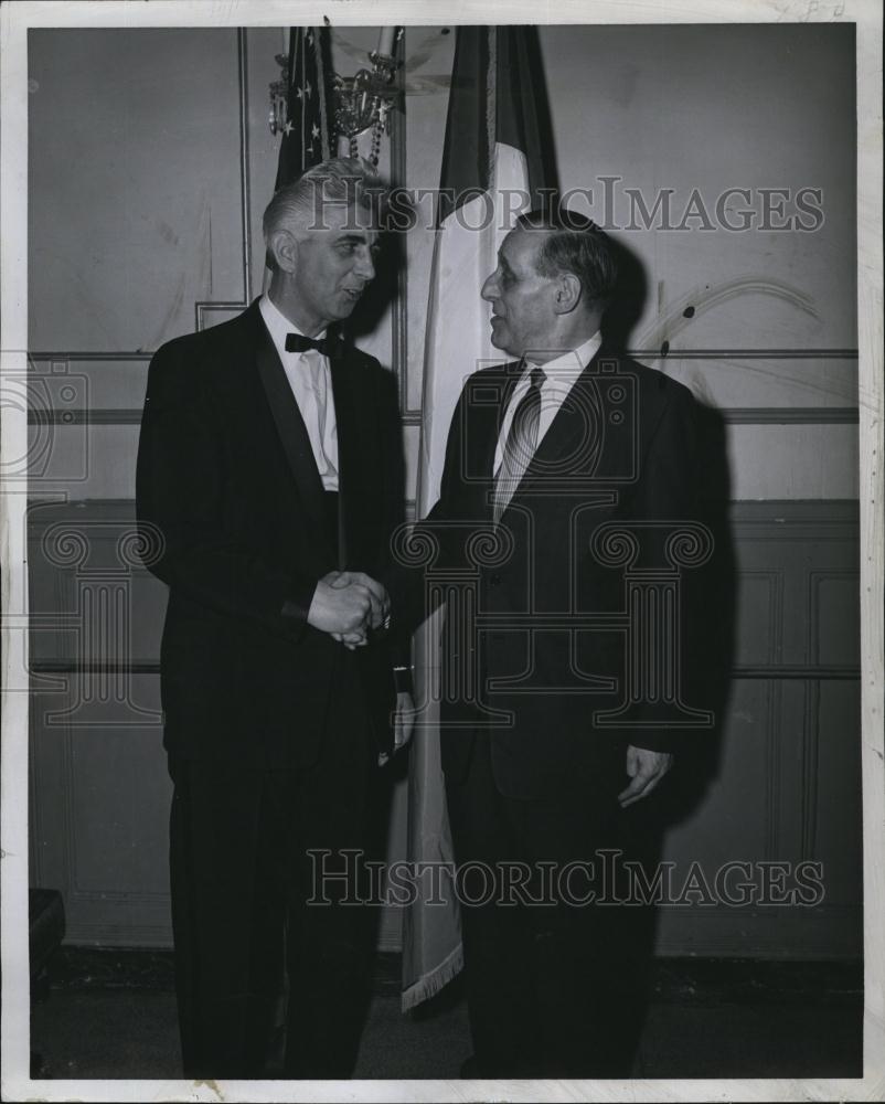 1958 Press Photo Thomas M MCnamara & Lord Mayor Briscol - RSL79343 - Historic Images