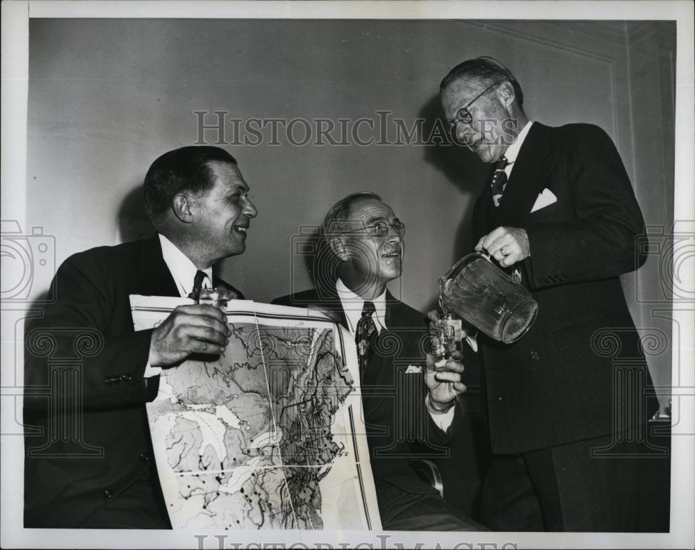 1949 Press Photo Howard Meyerhoff, A Nelson Sayre & Deab Saville - RSL84857 - Historic Images