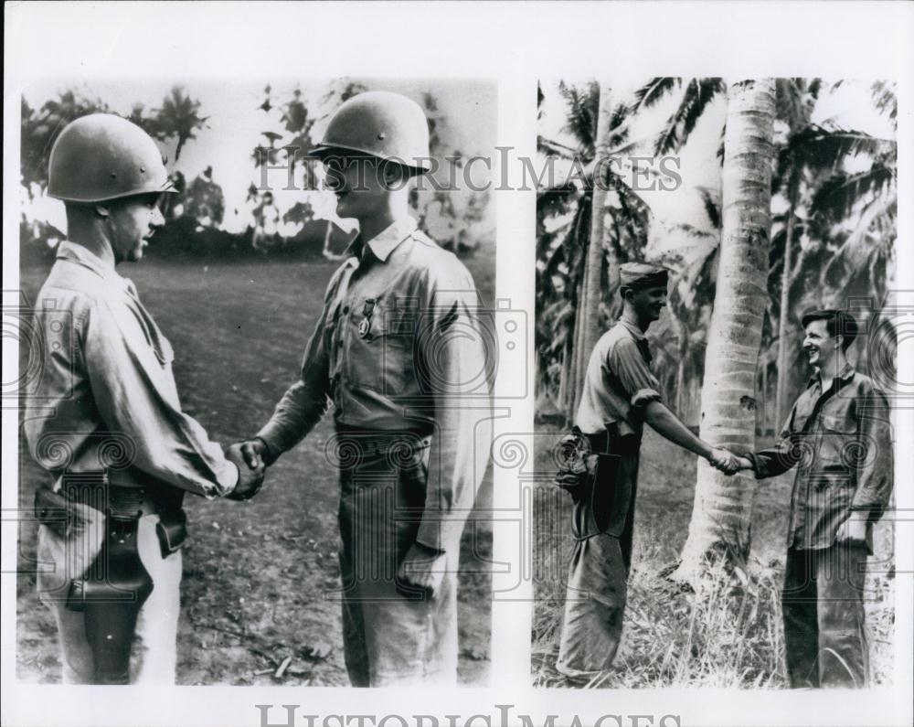 1961 Press Photo Ed O&#39;Neill Marine Corporal receiving a Purple Heart - RSL66631 - Historic Images