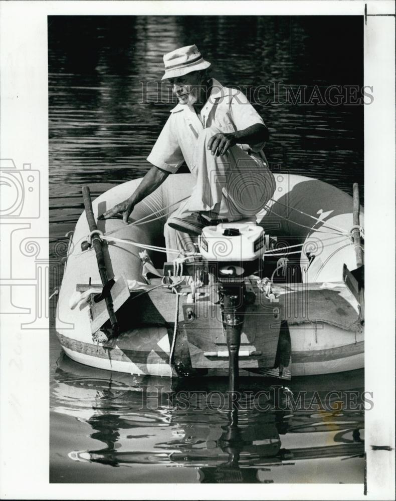 1979 Press Photo Jay Davis of Holiday Boating - RSL64495 - Historic Images