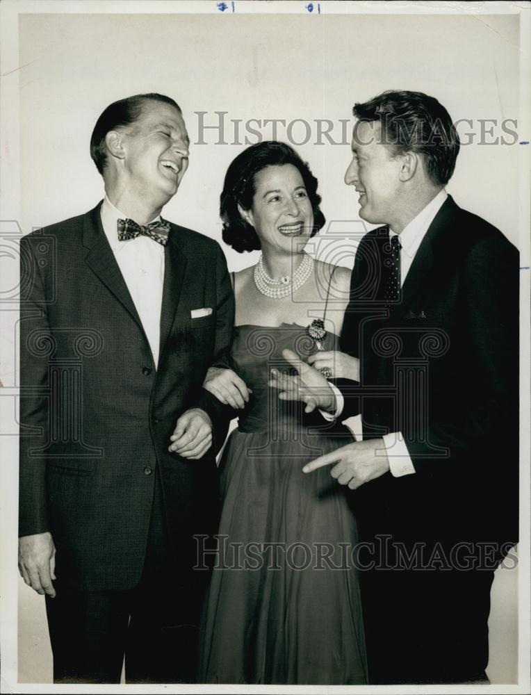 1986 Press Photo Kiity Carlisle, American Singer and Actress with co-stars - Historic Images