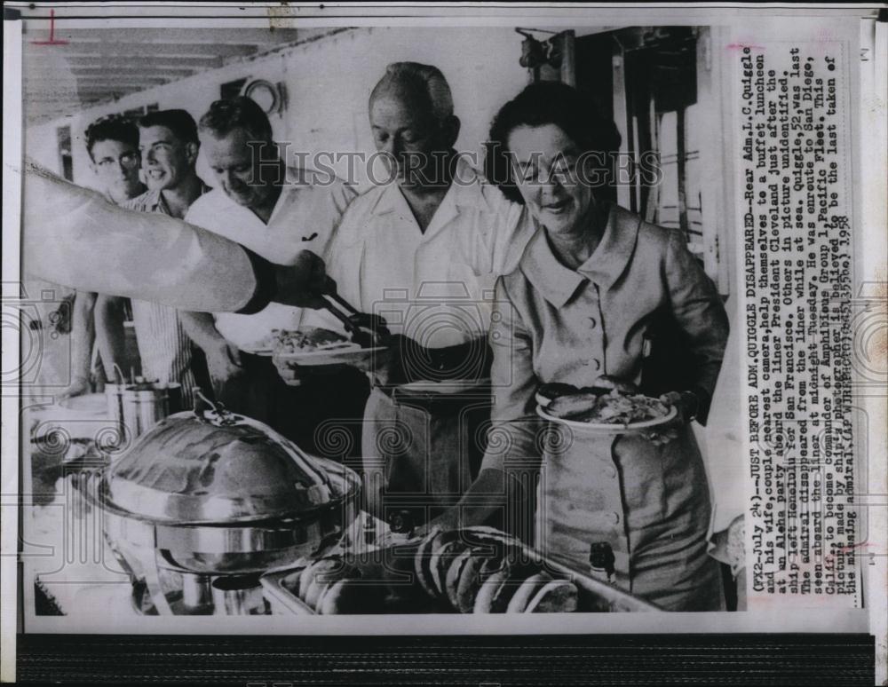 1958 Press Photo Rear Adm LC Quiggle &amp; wife on liner &quot;President Cleveland&quot; - Historic Images