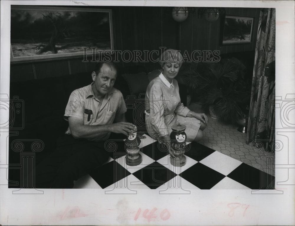 1968 Press Photo Mr and Mrs Norman Zeigler, Owner of the Showcase Home - Historic Images