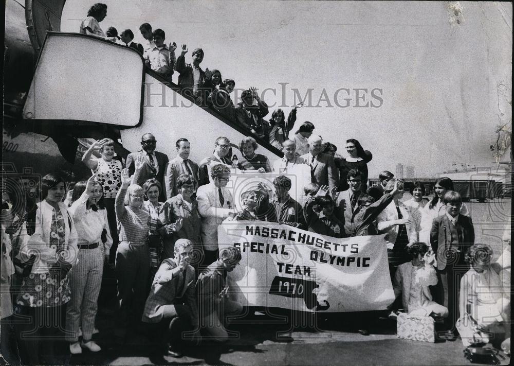 1970 Press Photo Mrs Sargent &amp; kids from Colletta&#39;s school, Special Olympics - Historic Images