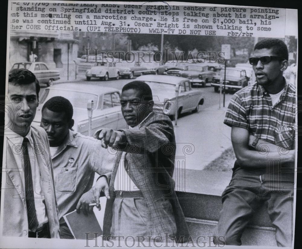1965 Press Photo Oscar Bright on his arraignment on narcotics charge - RSL89639 - Historic Images