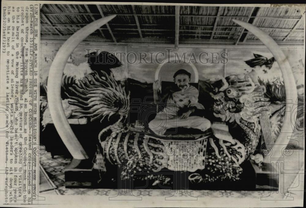 1973 Press Photo Nam Nguyan Thanh on his dragon throne - RSL70271 - Historic Images