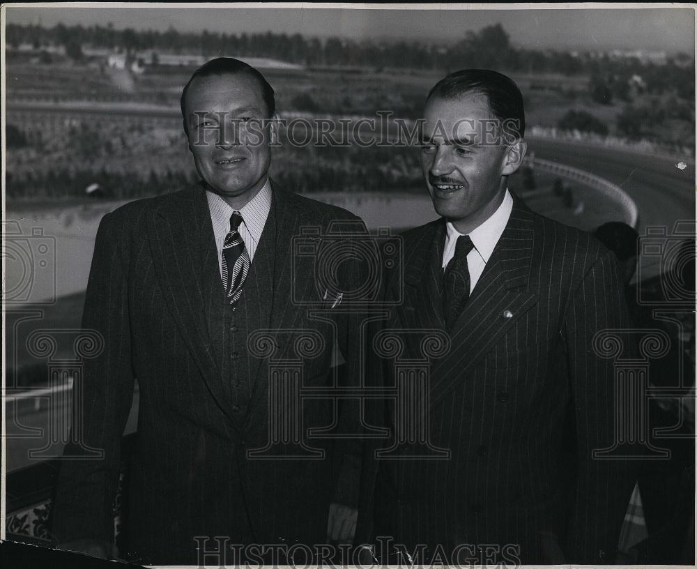 1945 Press Photo Capt Stephen Sanford &amp; Jaime R Gallardo ,Mexico City airport - Historic Images