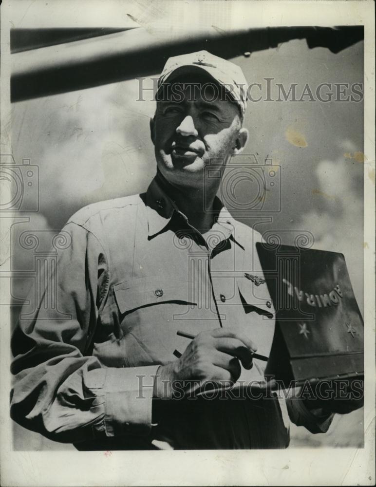 1949 Press Photo Rear Admiral Joseph James Clark Commanding Officer Of Aircraft - Historic Images