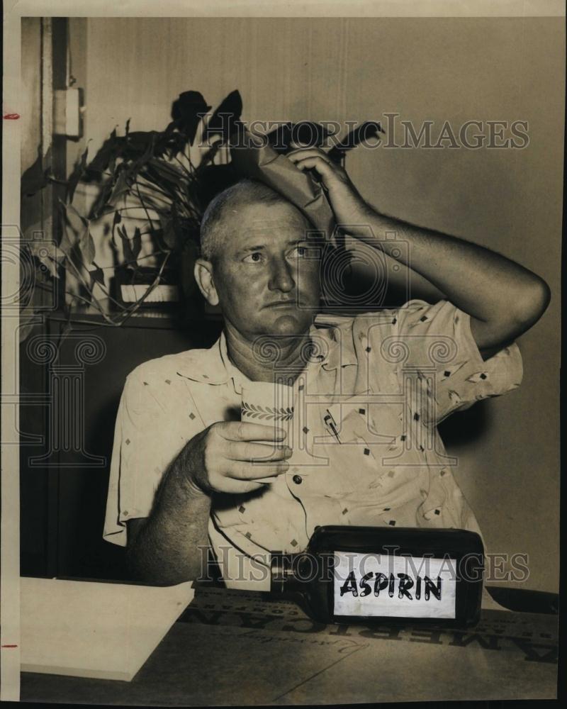 1958 Press Photo Mayor Warren Tresca Hangover - RSL95065 - Historic Images