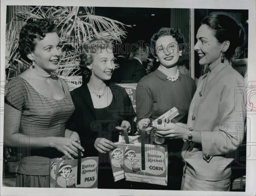 1955 Press Photo Betty Rodes Shirley Kennell Virginia Timke Jean McDivitt - Historic Images