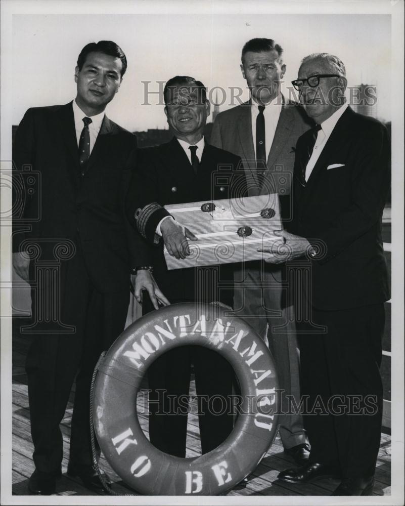 1964 Press Photo Captain S Miyaoka &amp; Eisuke Nakayama Of Port Authority - Historic Images