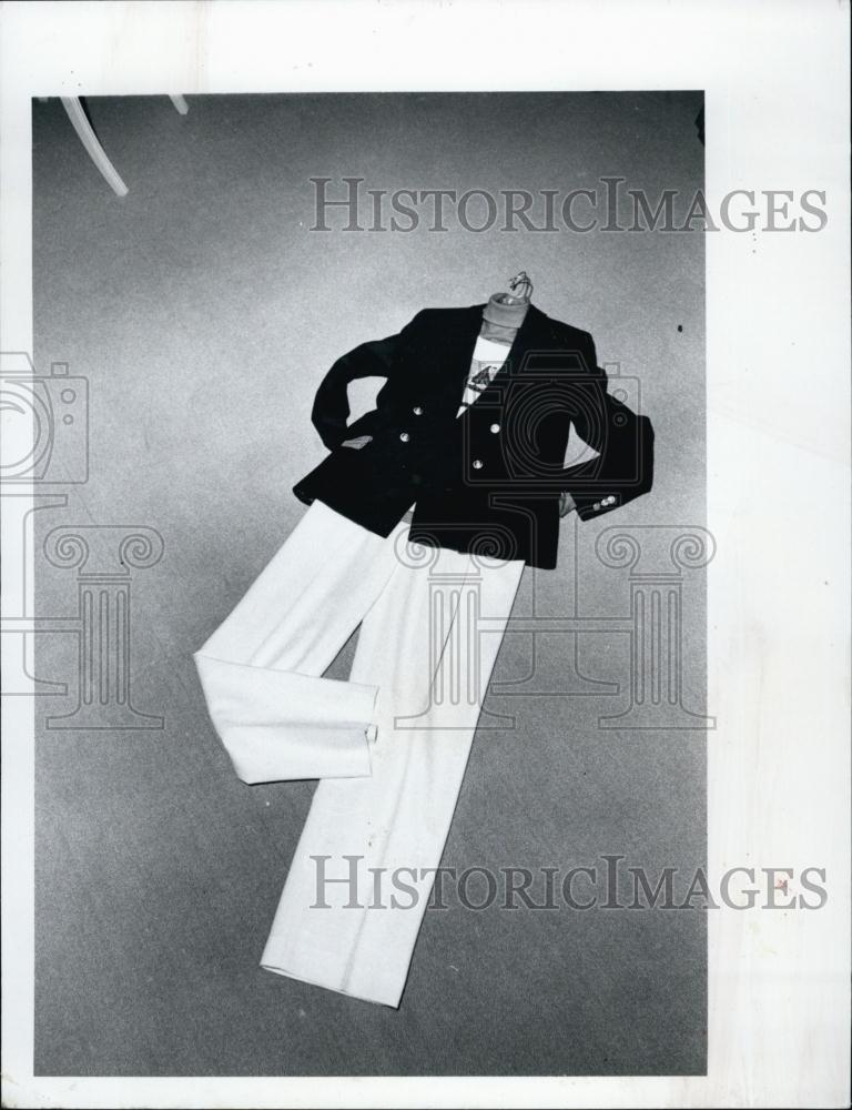 1982 Press Photo &quot;Second Mate&quot; Wool Blazer &amp; Trousers by JG Hook - RSL58921 - Historic Images