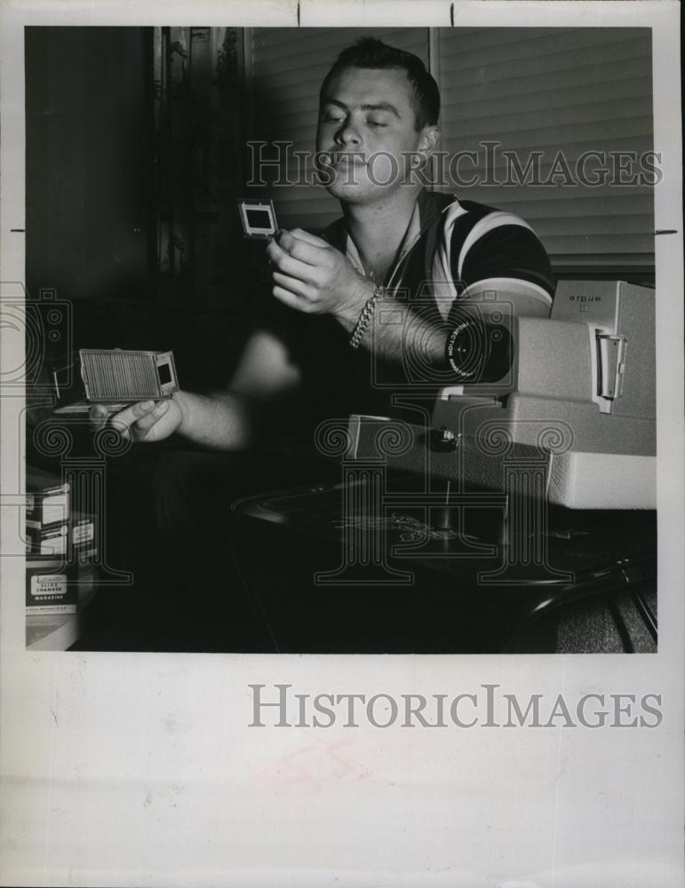 1958 Press Photo Seaman Robert J Trimmer returned to duty US Navy - RSL95113 - Historic Images