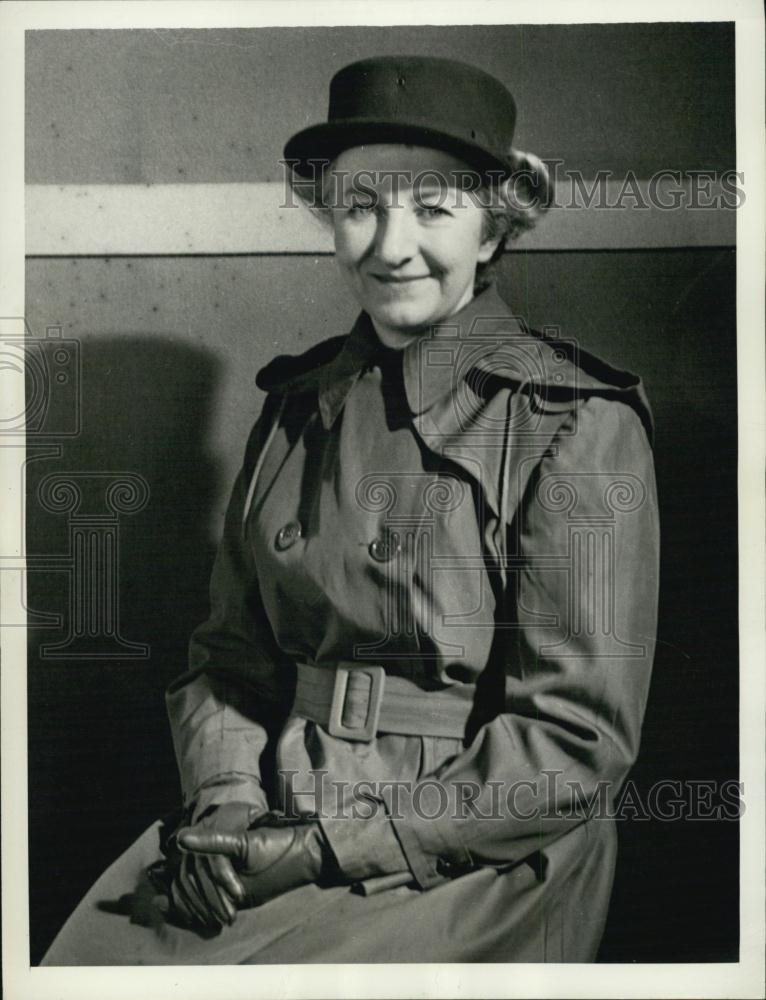 1943 Press Photo Inez Robb International News Service Correspondent reporter - Historic Images