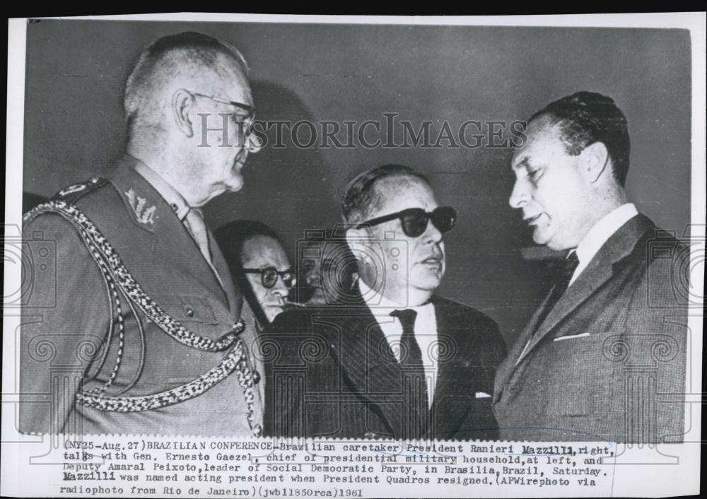 1961 Press Photo Brazilian caretaker President Ranieri Mazzilli, Gen E Gaezel - Historic Images